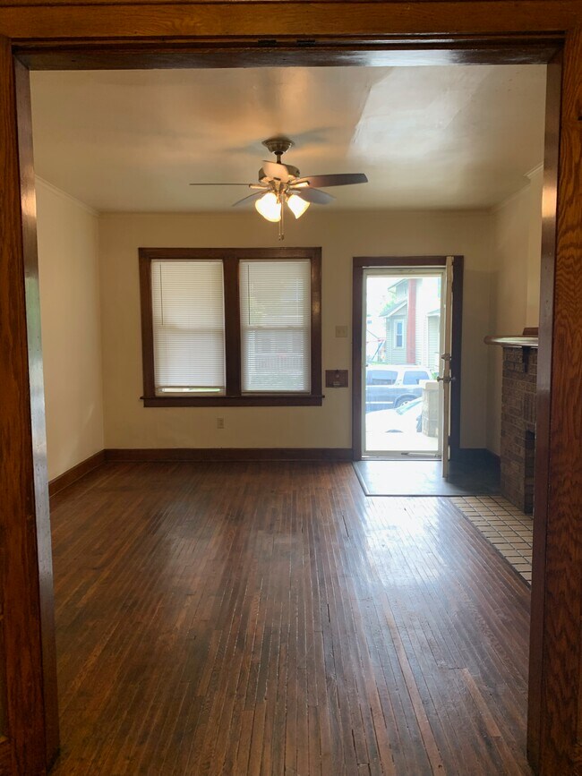 Living Room - 183 S Harris Ave
