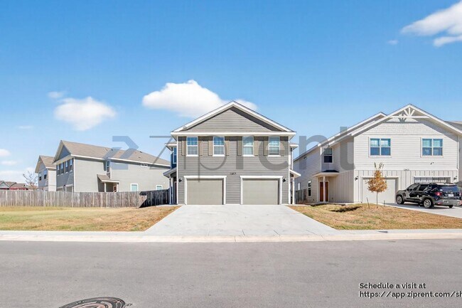 Building Photo - 13827 Enzo Gate