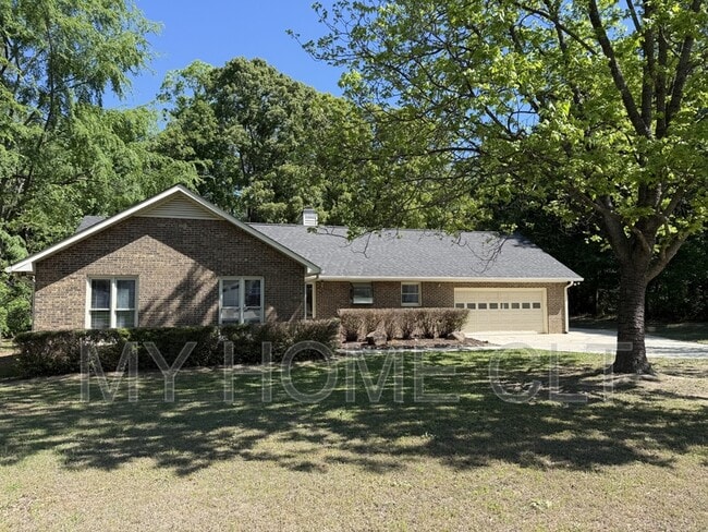 Foto del edificio - 4501 Mountain Island Dr