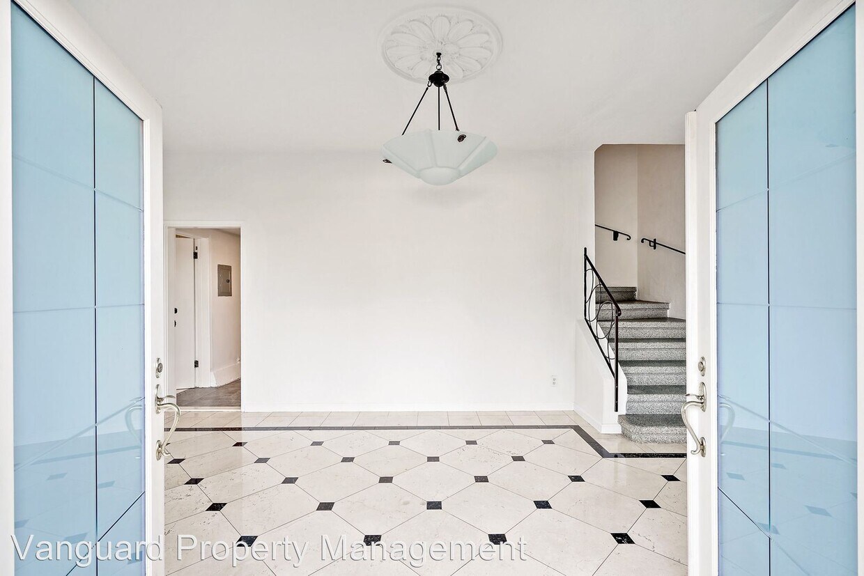 Primary Photo - 4 br, 3.5 bath House - 101 Marina Boulevard