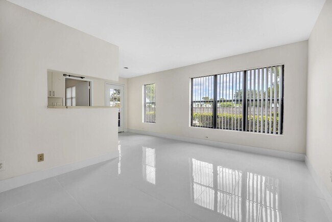 Foto del edificio - Cozy 2/1 Home in Sunrise!