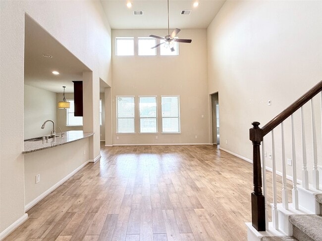 Building Photo - 16927 Wedgeside Pk