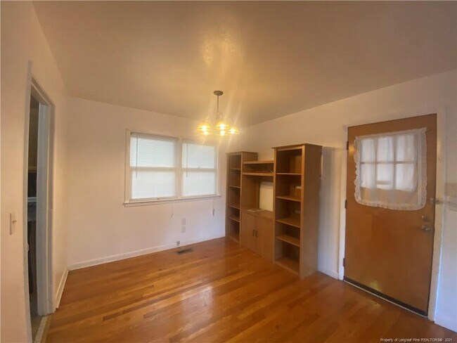 Foto del edificio - 5357 Silver Pine Dr