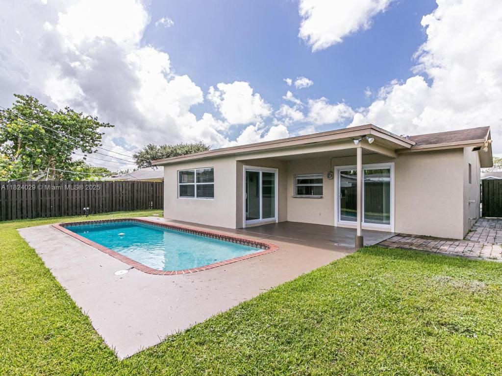 Primary Photo - 11461 NW 32nd Pl