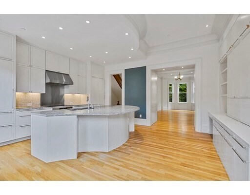 Foto del edificio - 72 W Rutland Square