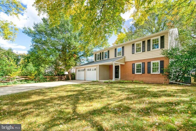 Foto del edificio - 6031 Mayfair Ln