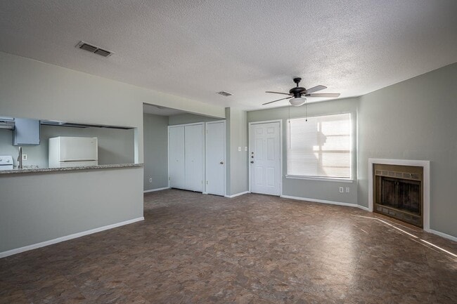 Foto del edificio - 107 Shannon Cir
