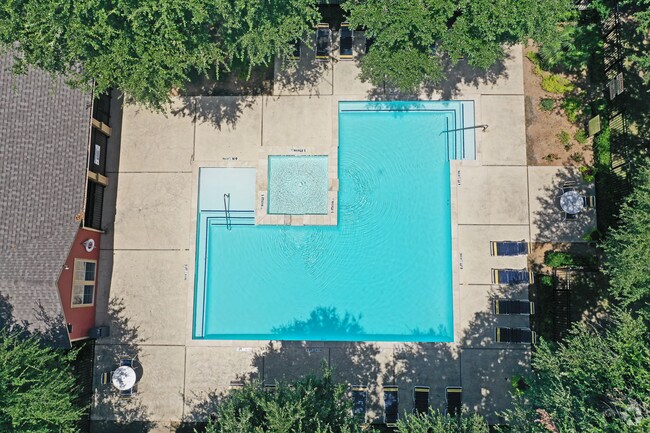PISCINA - St. Croix Apartments