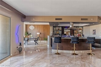 Building Photo - 2777 Paradise Rd