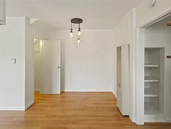 Building Photo - 945 N Curson Ave