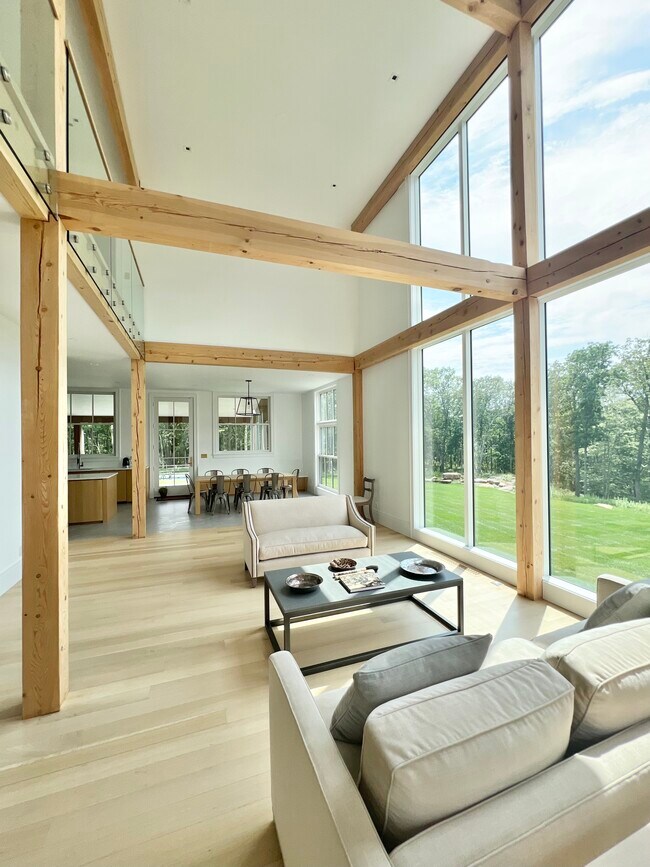 Building Photo - 36 Yuza Mini Ln