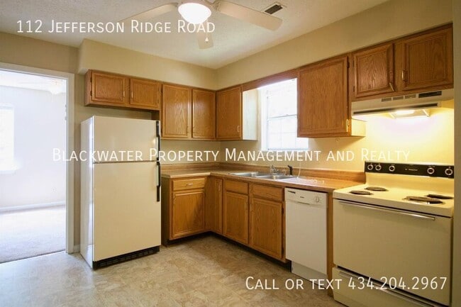 Foto del edificio - 112 Jefferson Ridge Rd