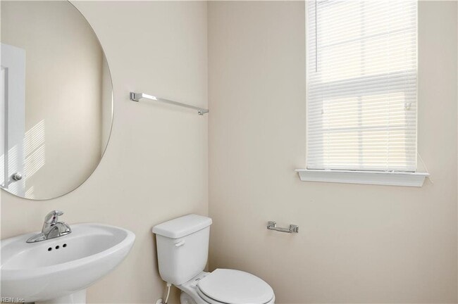 Foto del edificio - 4956 Almandine Ave