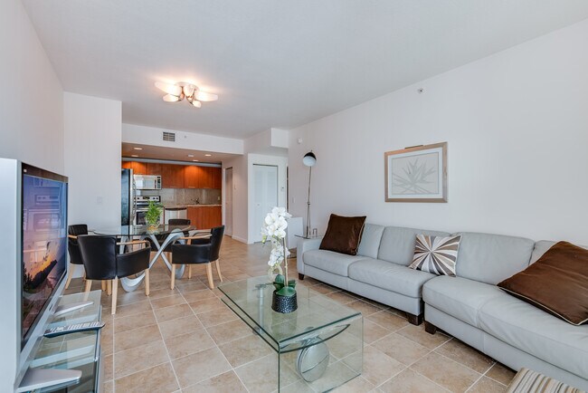 Foto del edificio - 2021 SW 3rd Ave