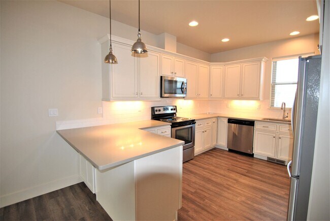 Foto del edificio - 1704/1706 Danny Boy Lane Duplex