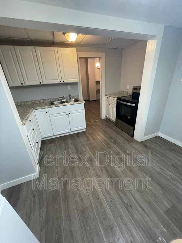 Building Photo - 608 Crown Ave