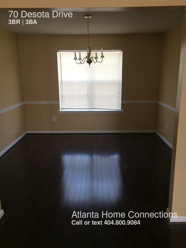 Building Photo - 70 Desota Dr