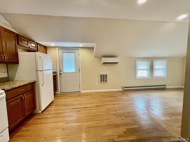 Foto del edificio - 11 McCullums Ln