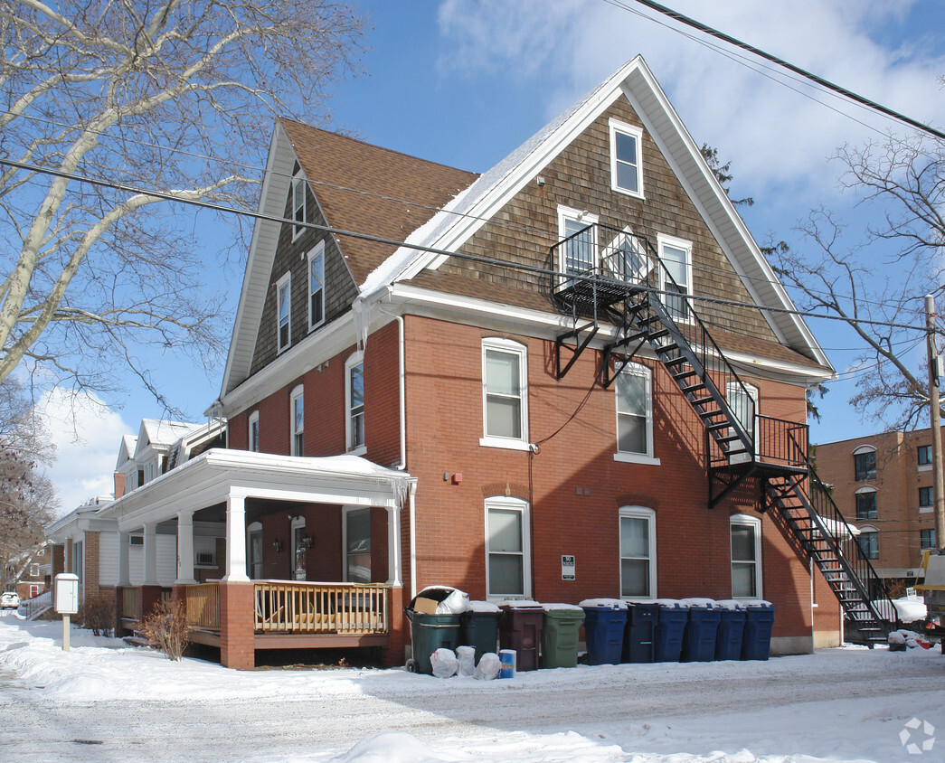 Building Photo - 220 E Nittany Ave