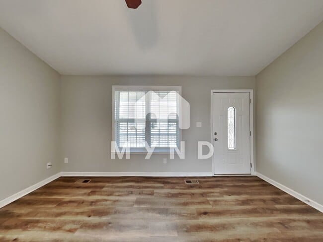 Building Photo - 111 Louise Pl