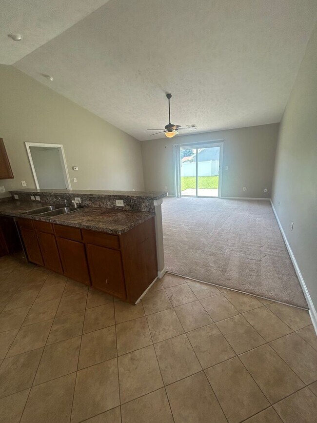 Foto del edificio - 6032 Quinn Rd