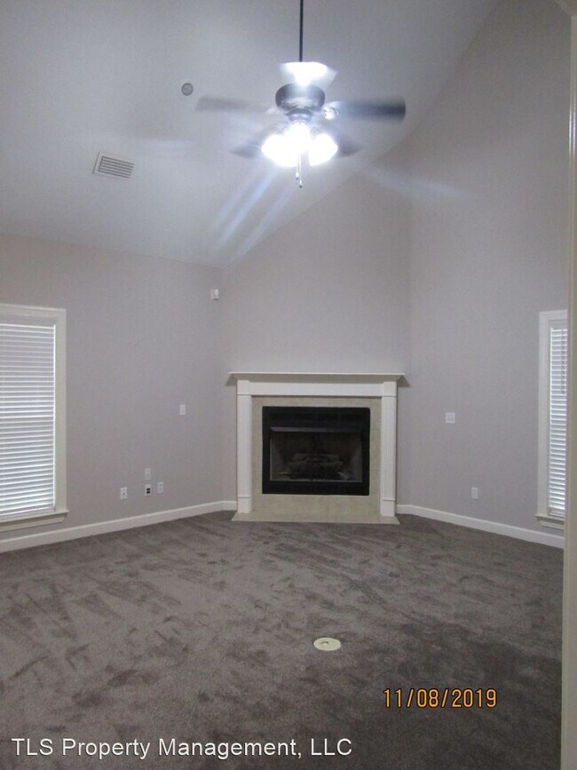 Building Photo - 5 br, 2.5 bath House - 109 Saint Andrews P...