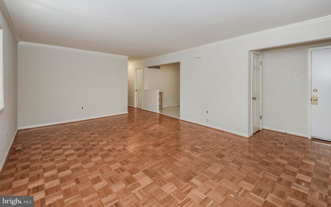 Building Photo - 805 Wyndmoor Ave