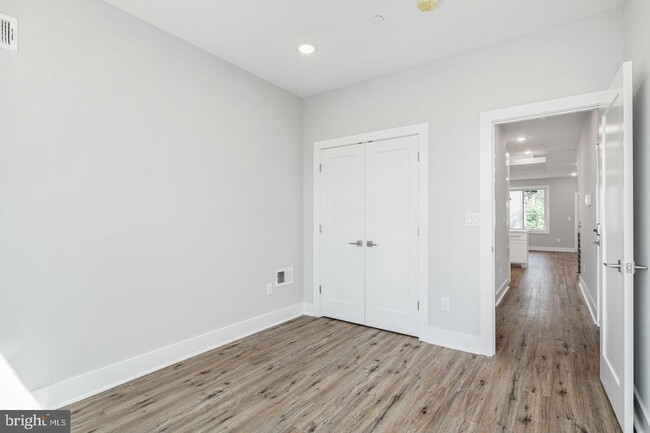 Foto del edificio - 2331 Jasper St