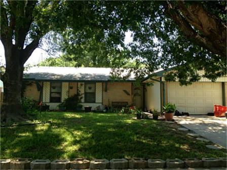 Foto principal - 1702 Nueces Dr