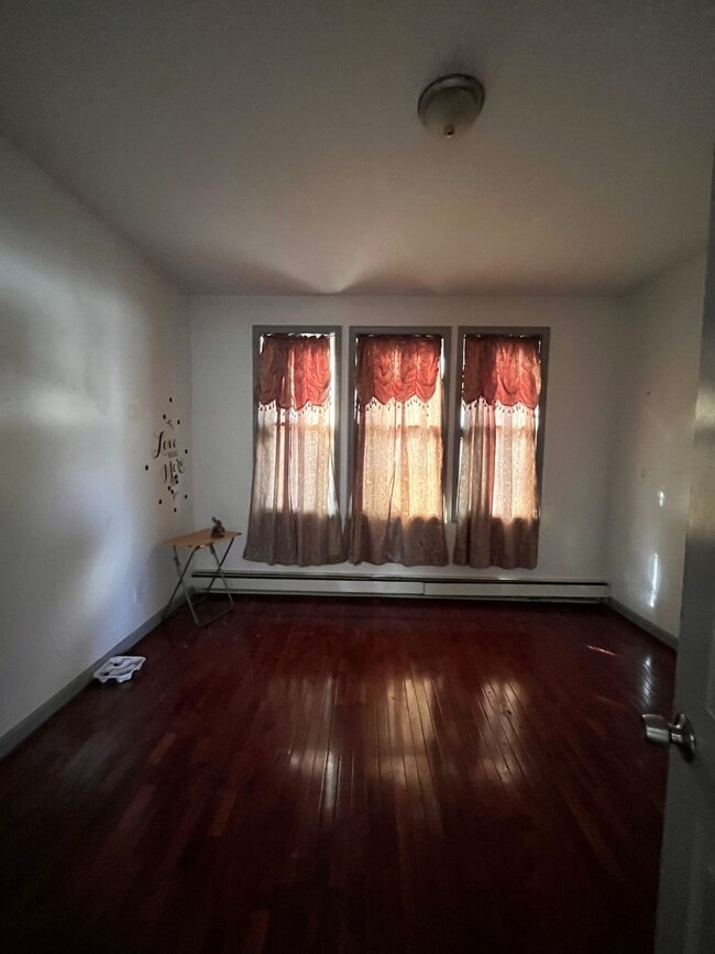 Foto del edificio - 16 E Bidwell Ave