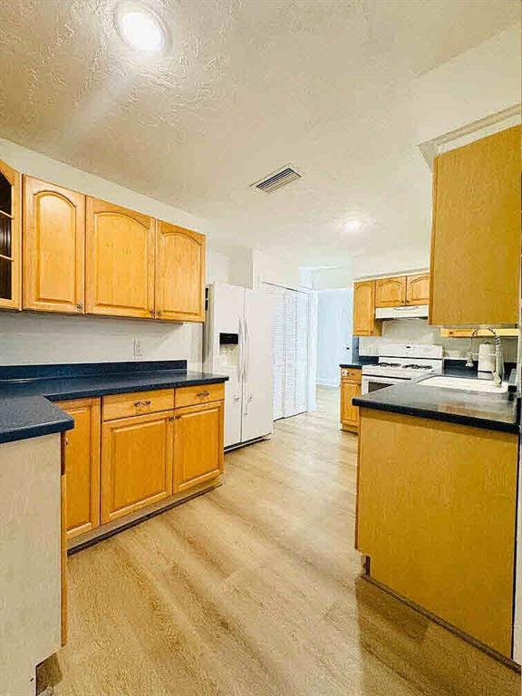 Foto del edificio - 9171 NW 26th St