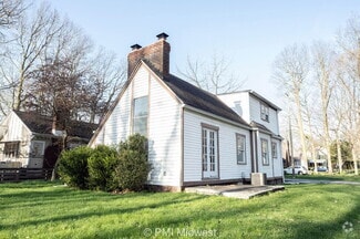 Building Photo - 4058 N Illinois St