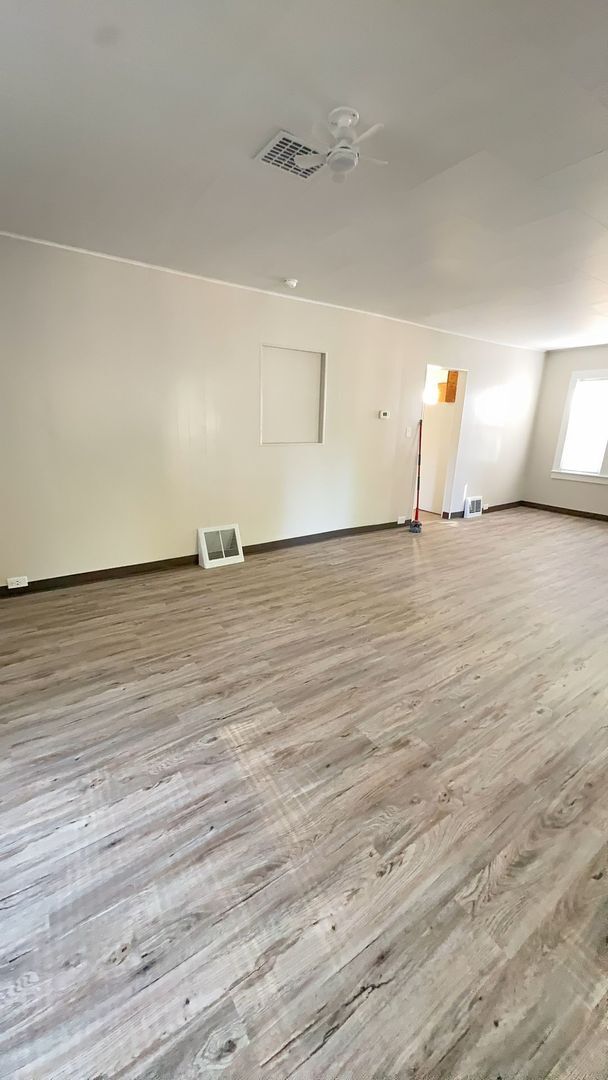Foto del edificio - 1305 8th St