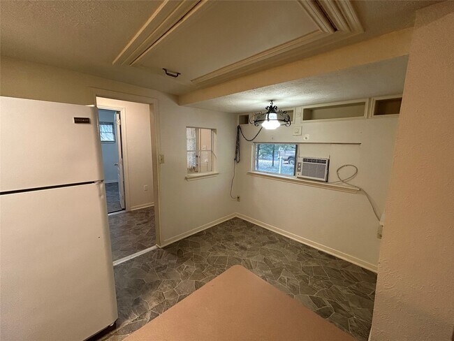 Foto del edificio - 2561 Pioneer Ln