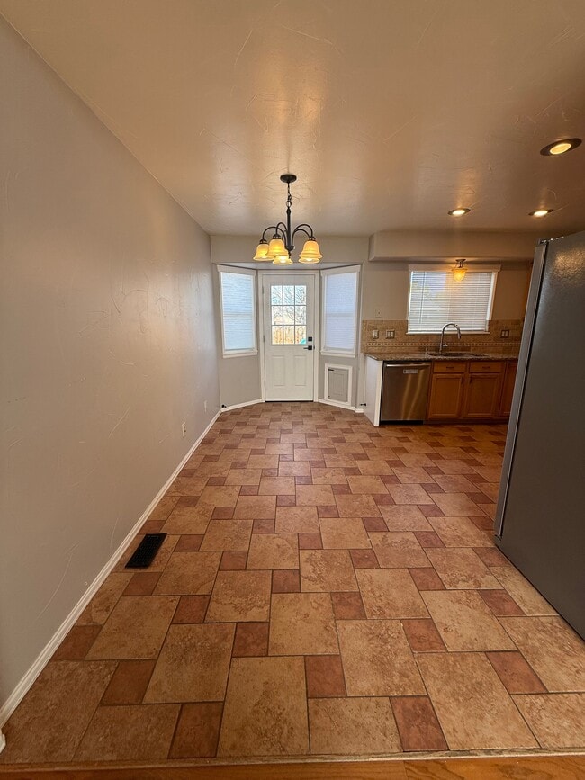 Building Photo - 5231 Butterfield Dr