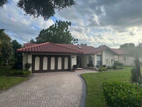 Building Photo - 7920 Marbella Ct