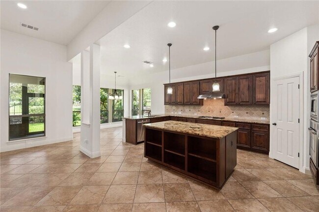 Foto del edificio - 4609 Mont Blanc Dr