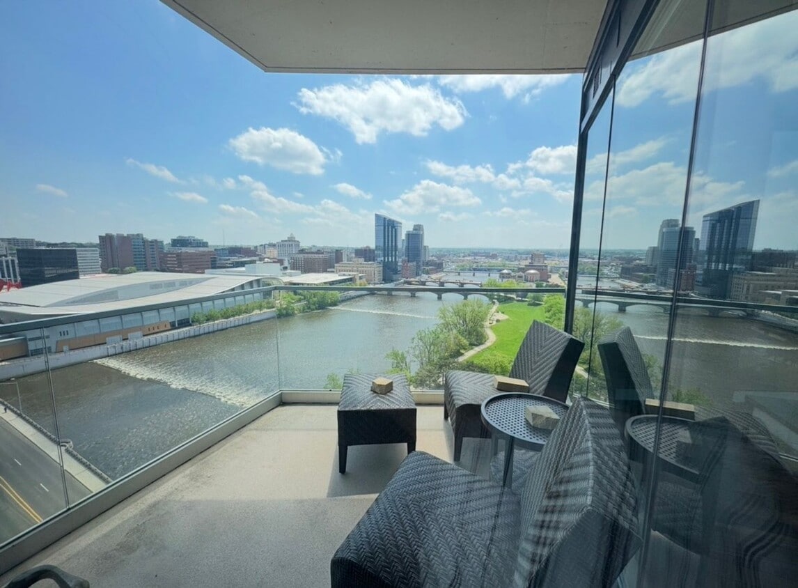 Primary Photo - Three Bedroom - RiverHouse Condo!