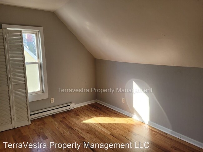 Building Photo - 4 br, 1 bath House - 98 Penn Street