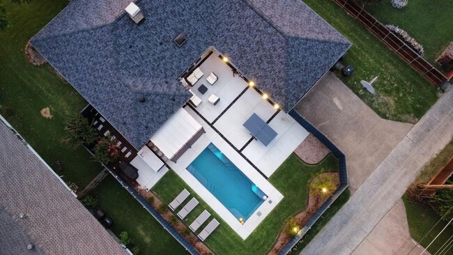 Foto del edificio - 4008 Hatherly Dr