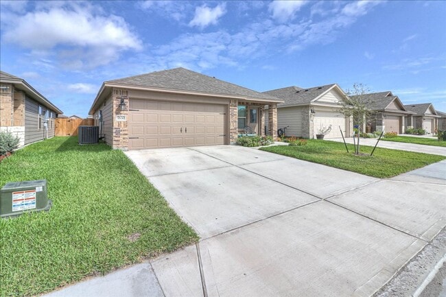 Building Photo - 7630 Shadow Rider Ln