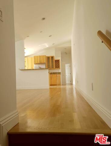 Building Photo - 337 Brooks Ave