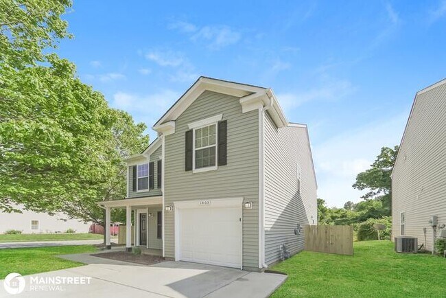 Building Photo - 1403 Waterlily Ln, Charlotte, NC 28262