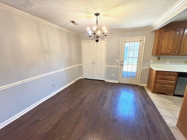 Foto del edificio - Charming Home for Rent in Madison, Alabama