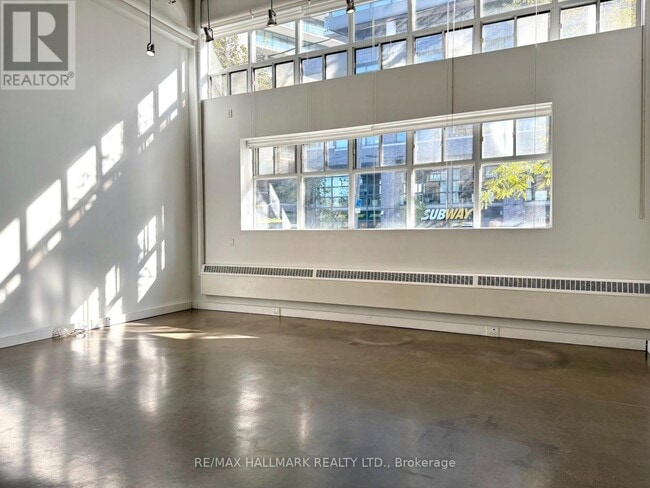 Building Photo - 1173 Dundas St E