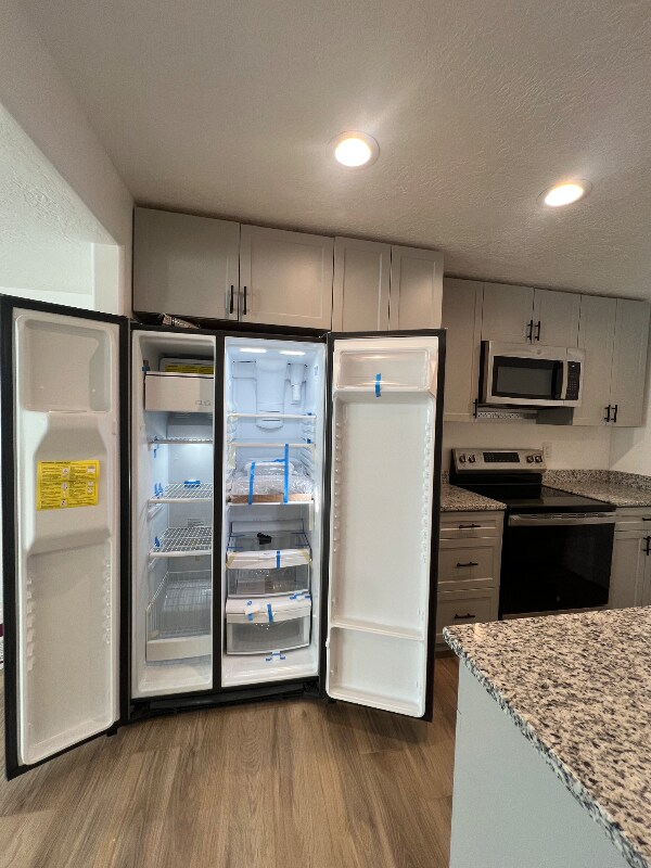 Building Photo - 3038 Red Fox Dr