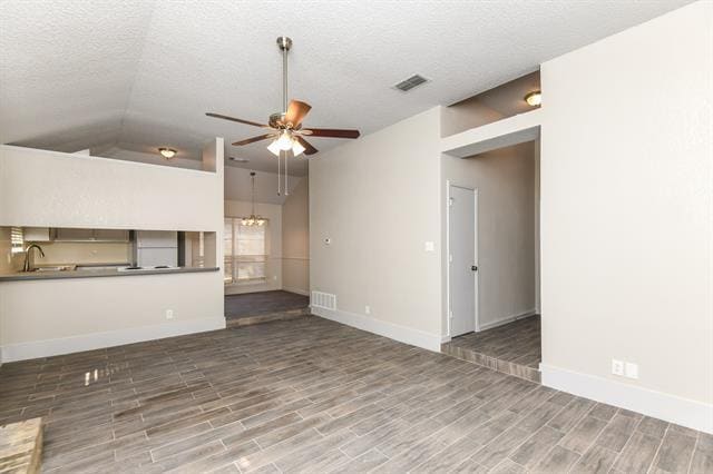 Building Photo - 914 Pierce Arrow Dr