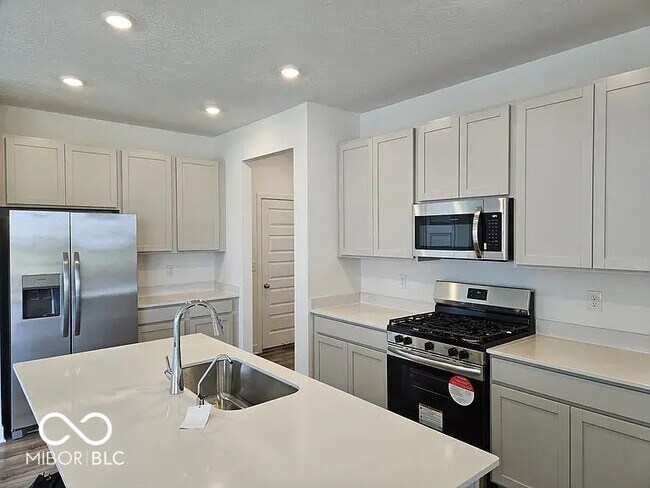 Foto del edificio - 9216 Novak Ct