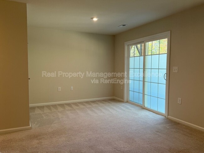 Foto del edificio - 6625 Pathfinder Wy