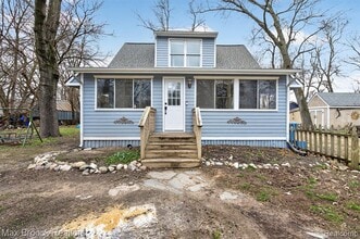 Building Photo - 9024 Mandon Rd